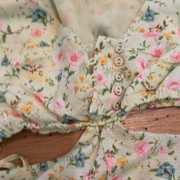 Forever21 romper - Picture 4 of 5